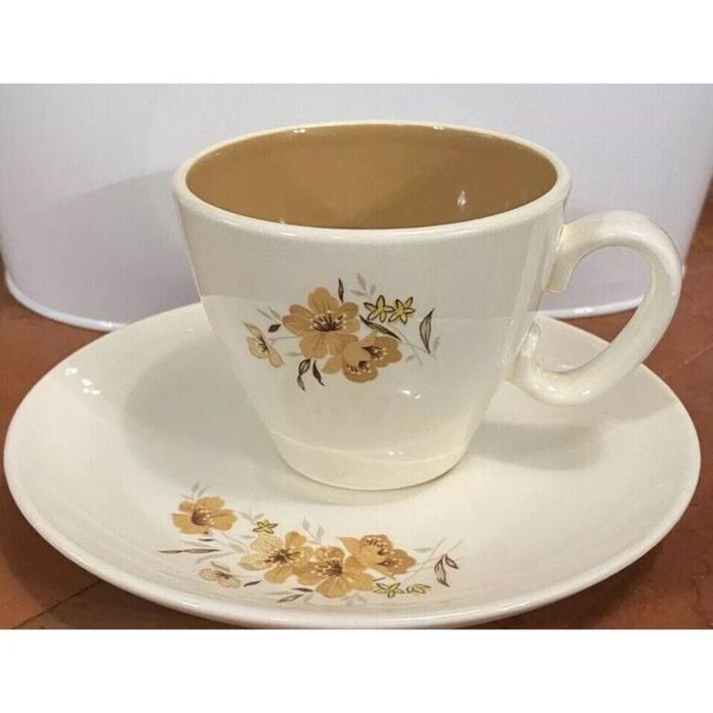 Set Of 4 Taylor Smith and Taylor Ever Yours "Wood Rose" Tea Cups‎ & Saucers